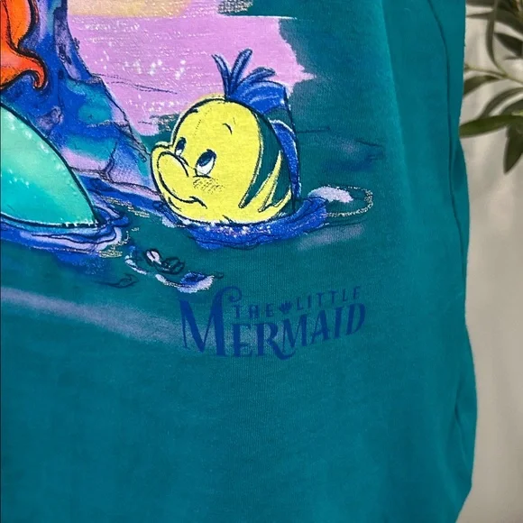 Disney Teal V-Neck Ariel Graphic Tee - Picture 2 of 5